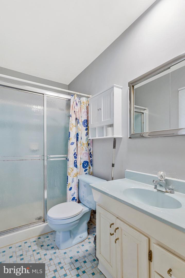 2405 Kelsey Ln Property Photo 25