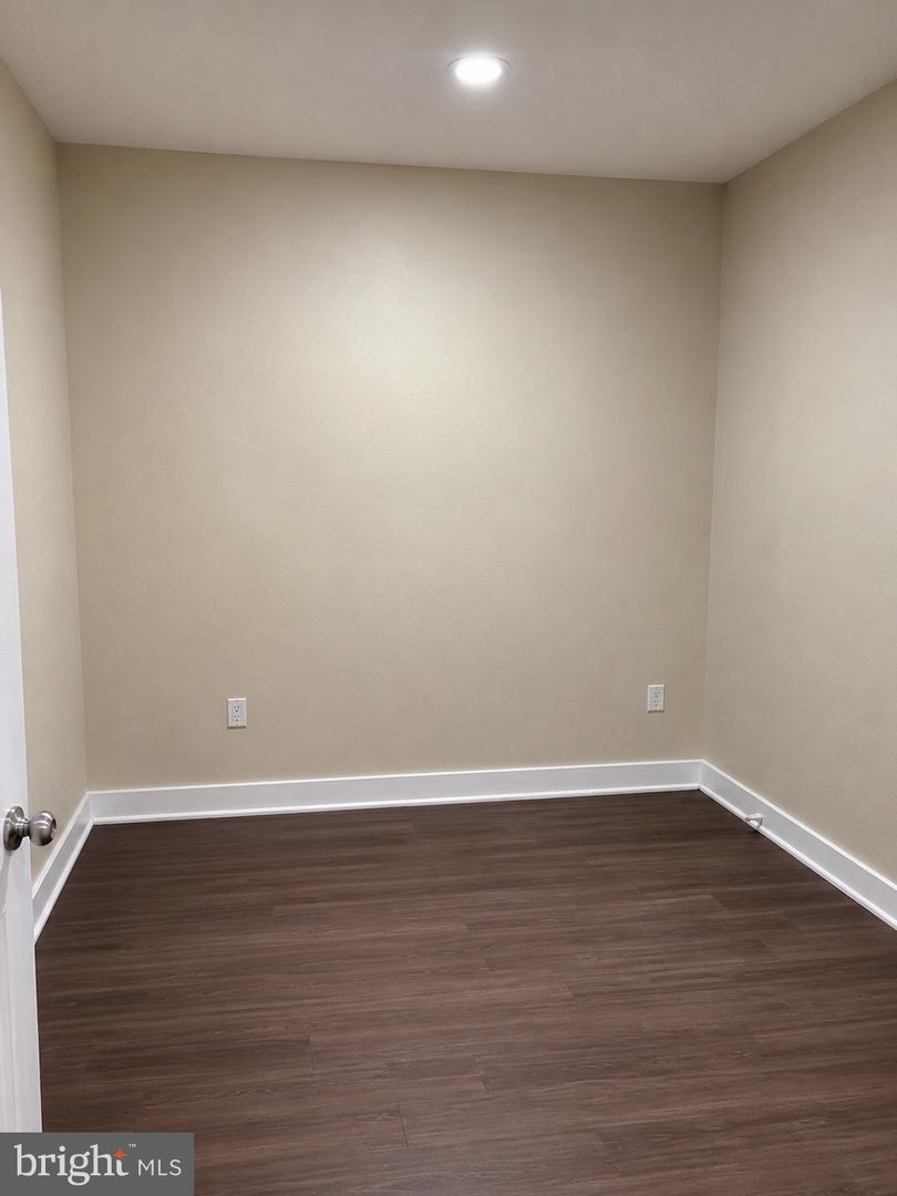 145 Riverhaven Dr #131 Property Photo 21