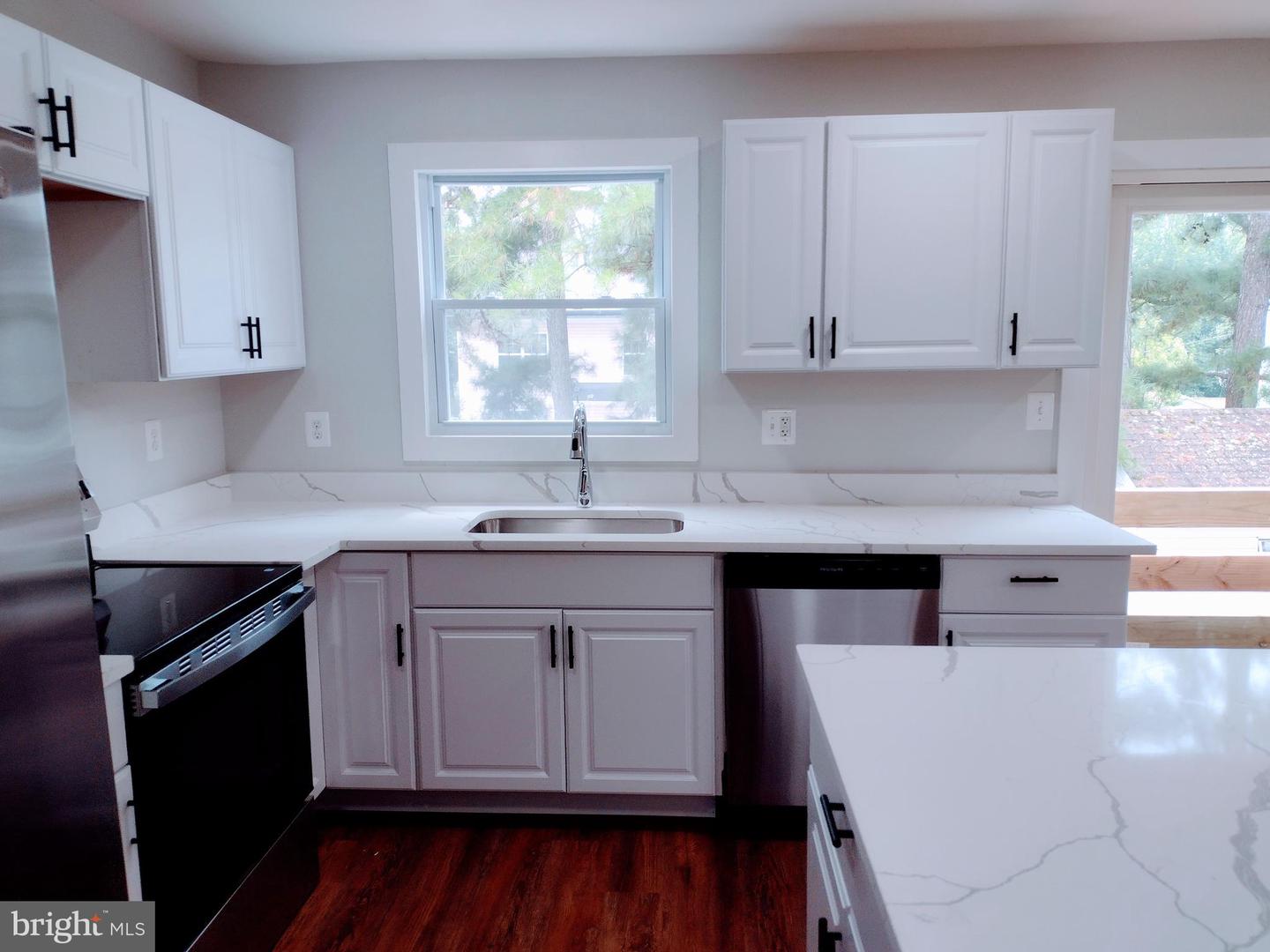 12707 Duckettown Rd Property Photo 5