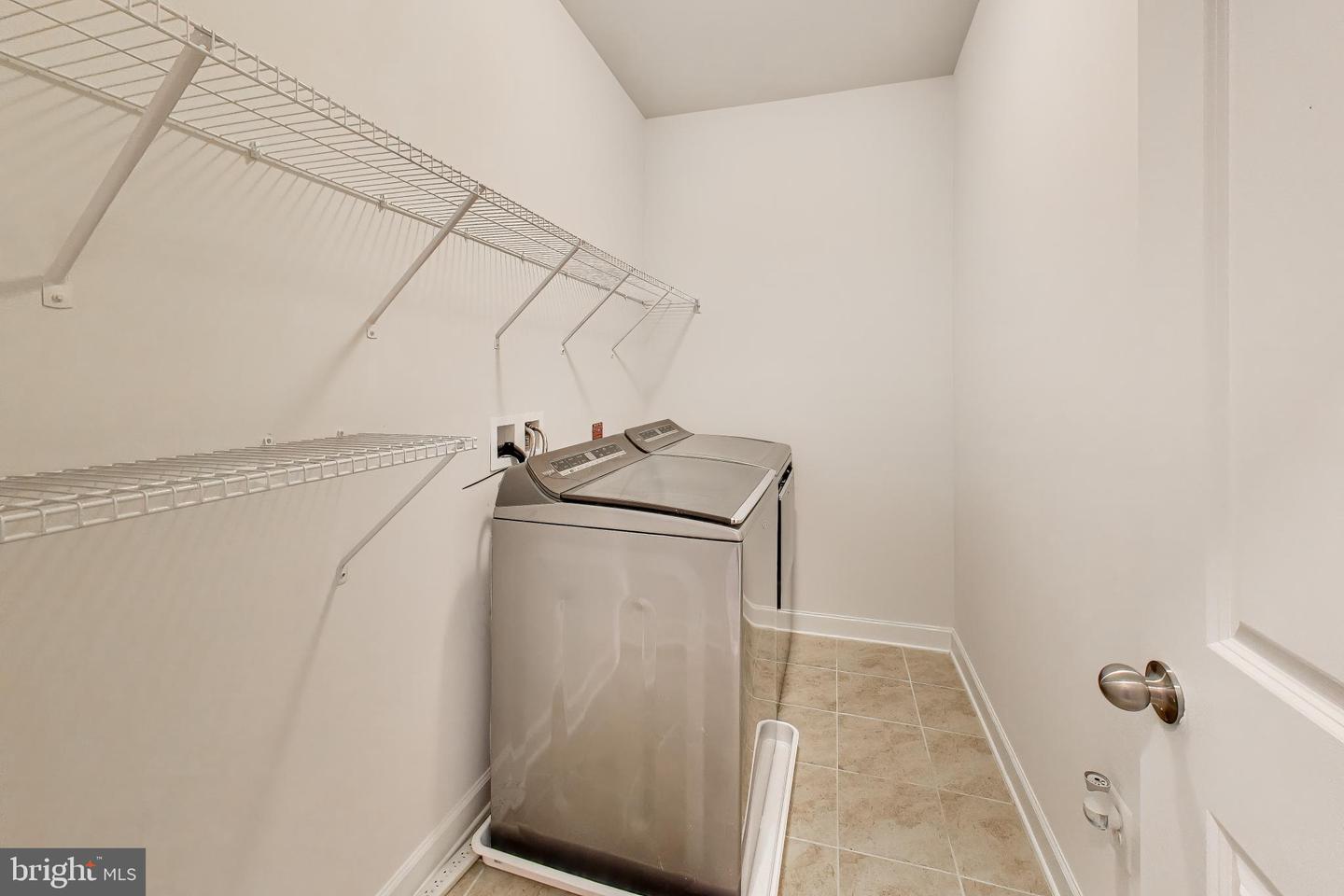 517 Windboard Way Property Photo 23