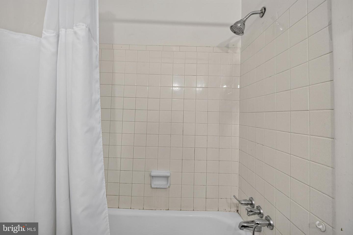 8608 Brae Brooke Dr Property Photo 12