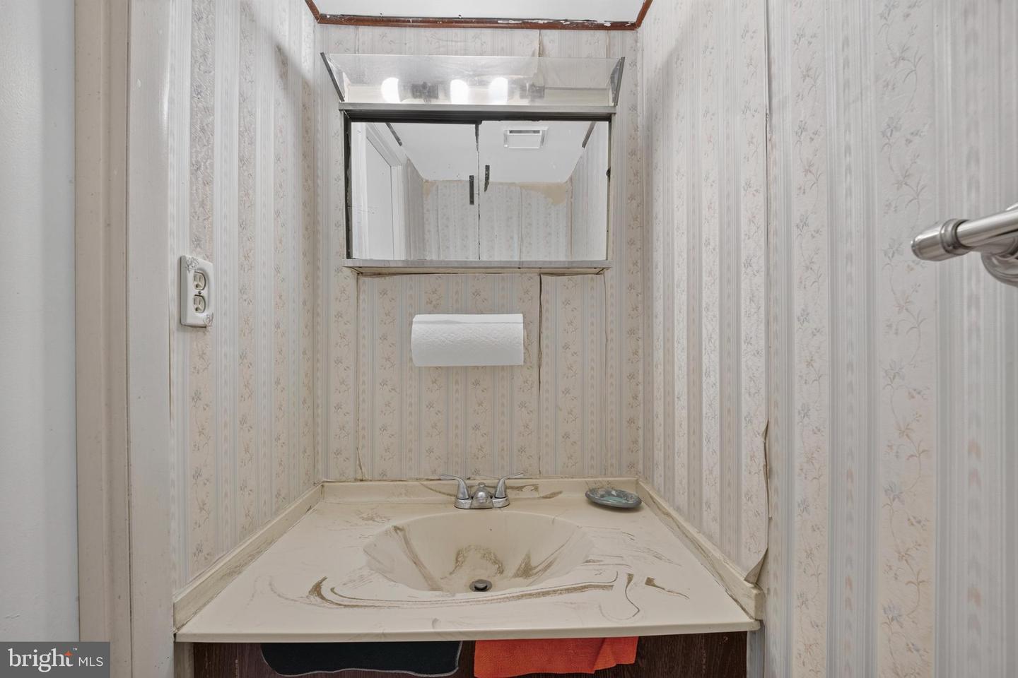 8608 Brae Brooke Dr Property Photo 13
