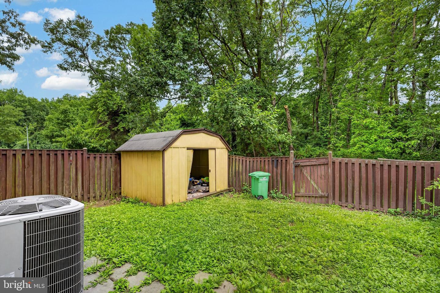 8608 Brae Brooke Dr Property Photo 16