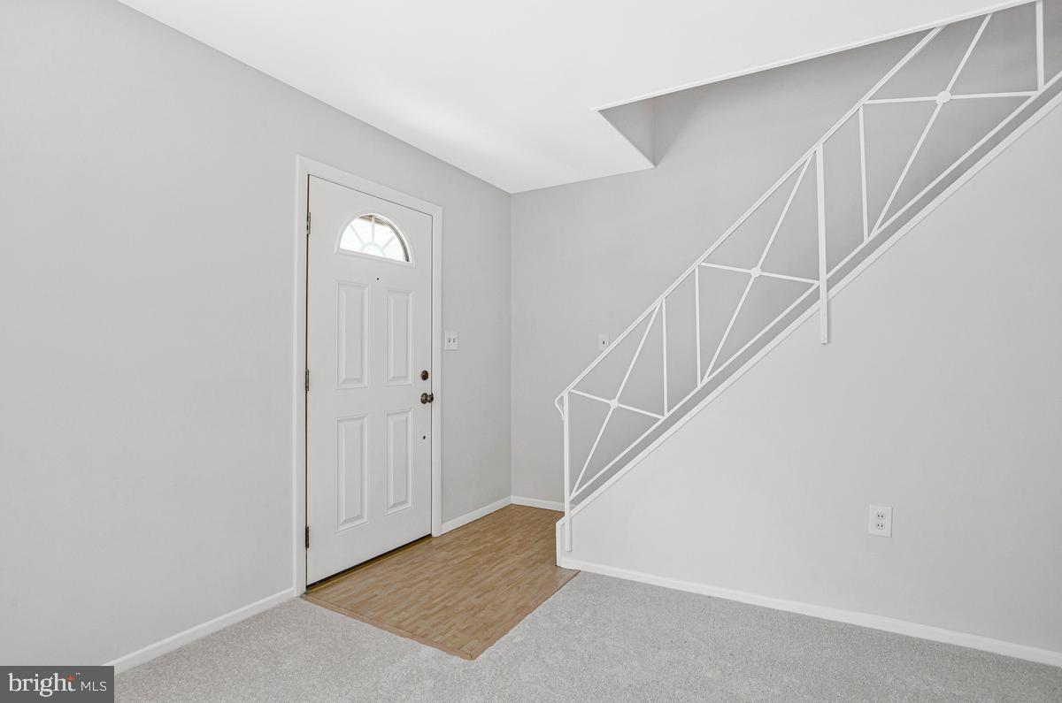 12606 Brunswick Ln Property Photo 3