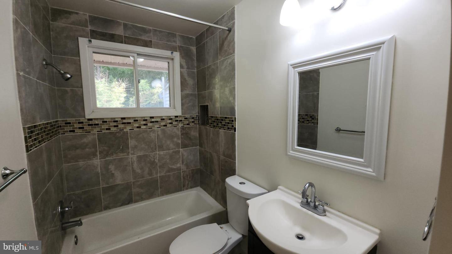 12411 Thompson Rd Property Photo 11