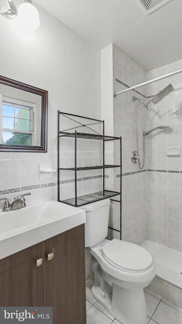 3806 Upshur St Property Photo 31