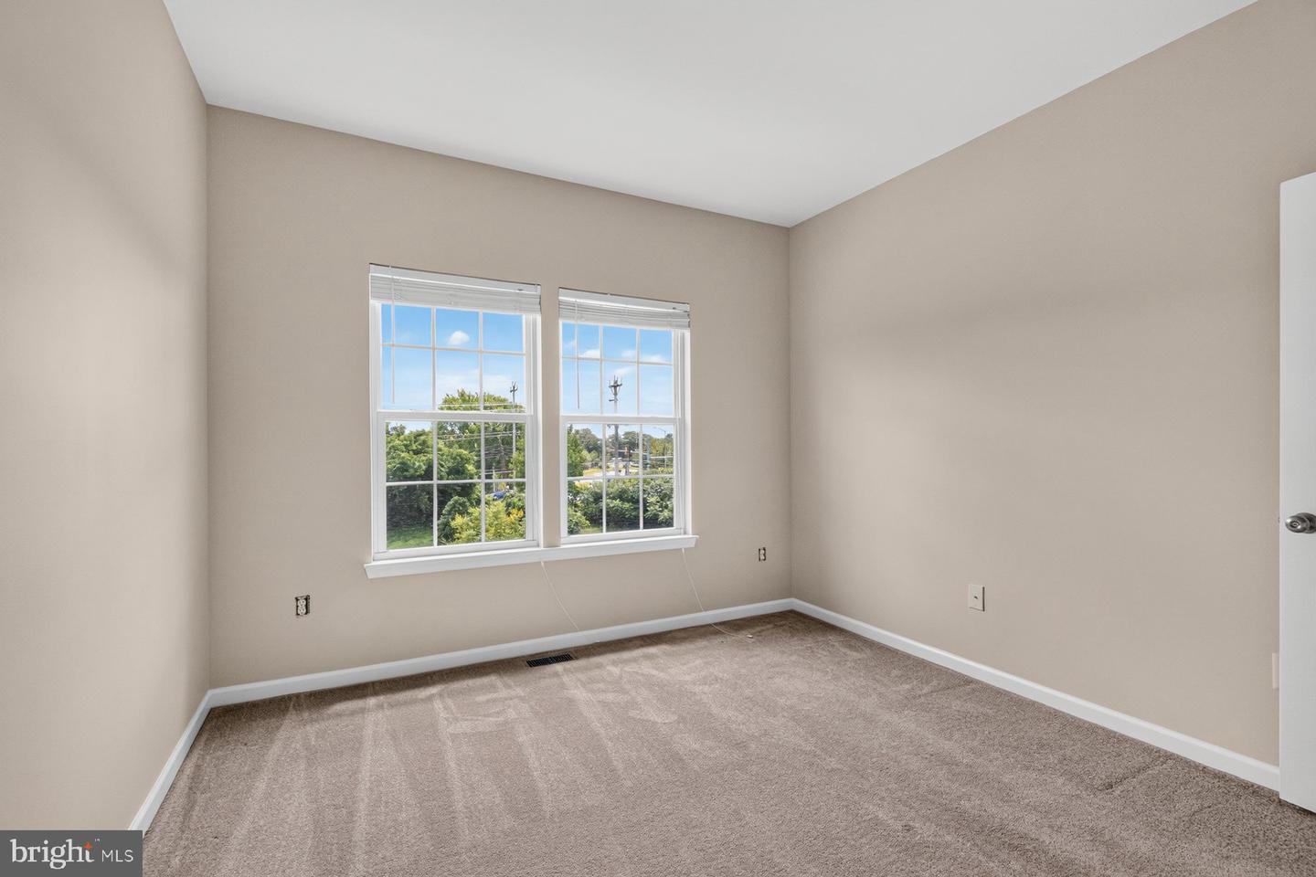 5774 Virginia Ln #64 Property Photo 18