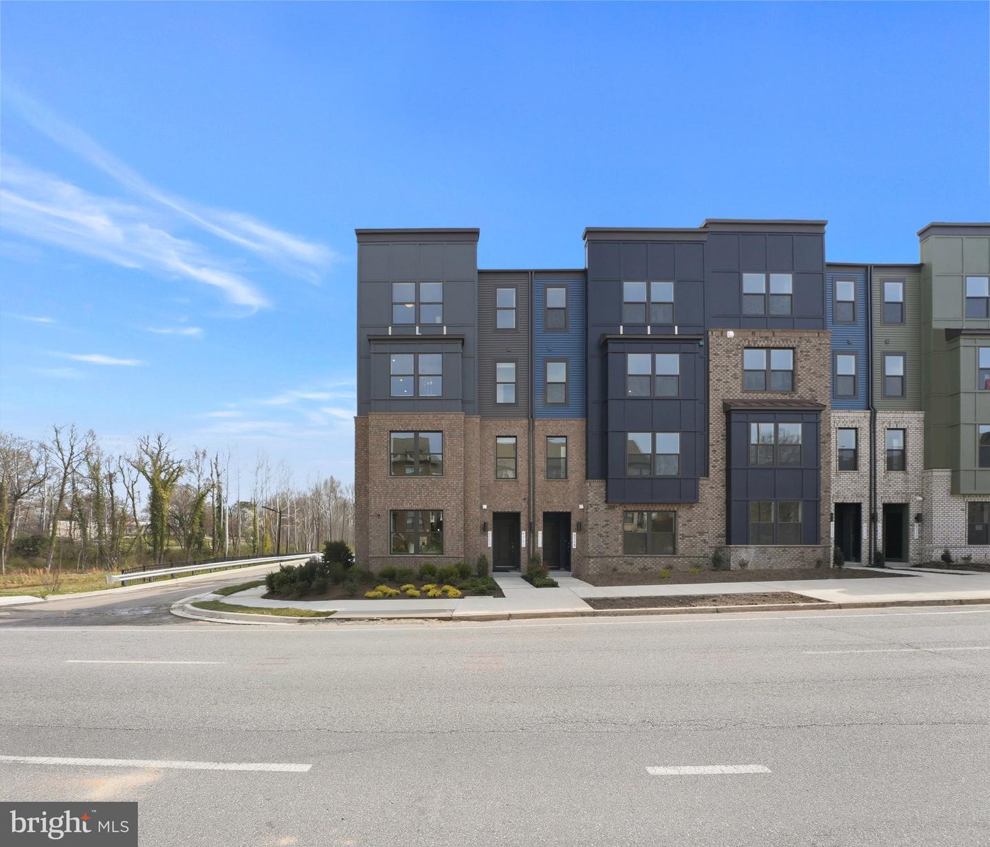 6704 PENROSE LN Property Photo 1