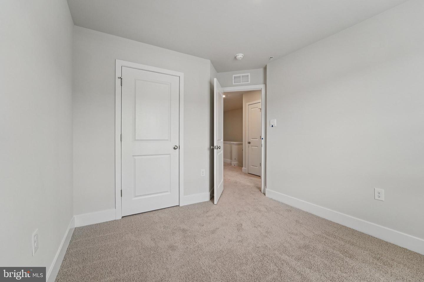 5240 Woodyard Rd Property Photo 18