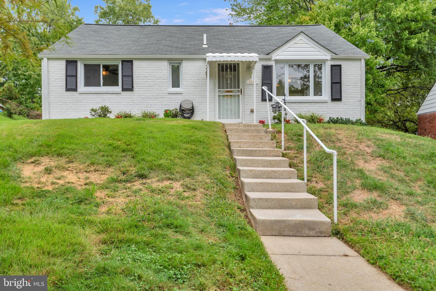 6944 Decatur Pl Property Photo 1