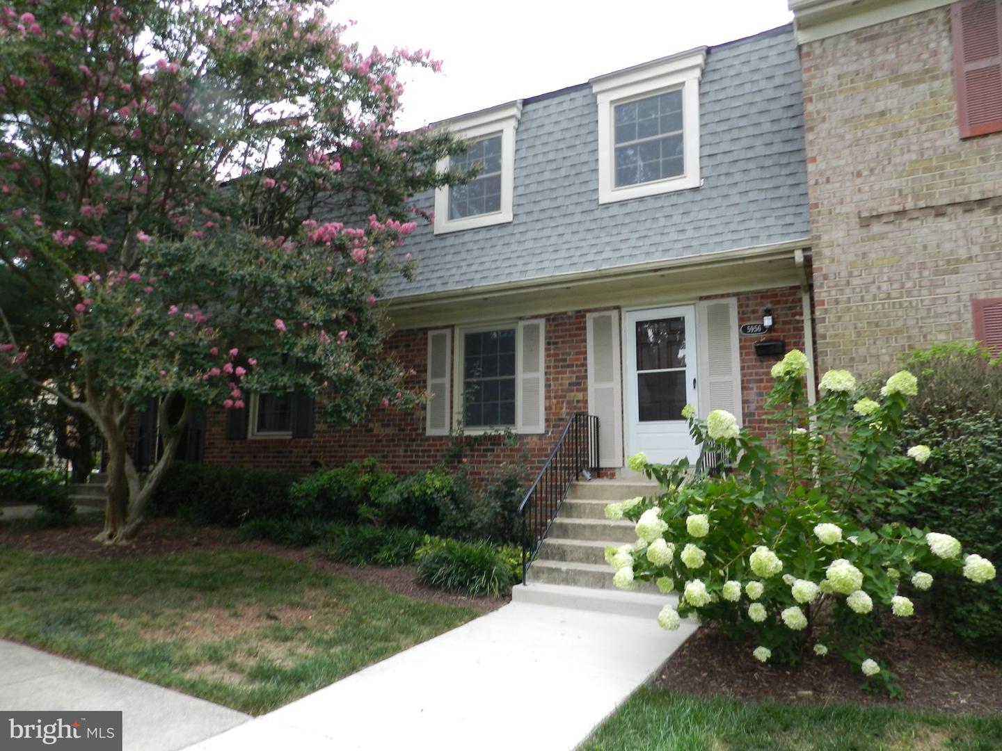 5956 WESTCHESTER PARK DR Property Photo 1