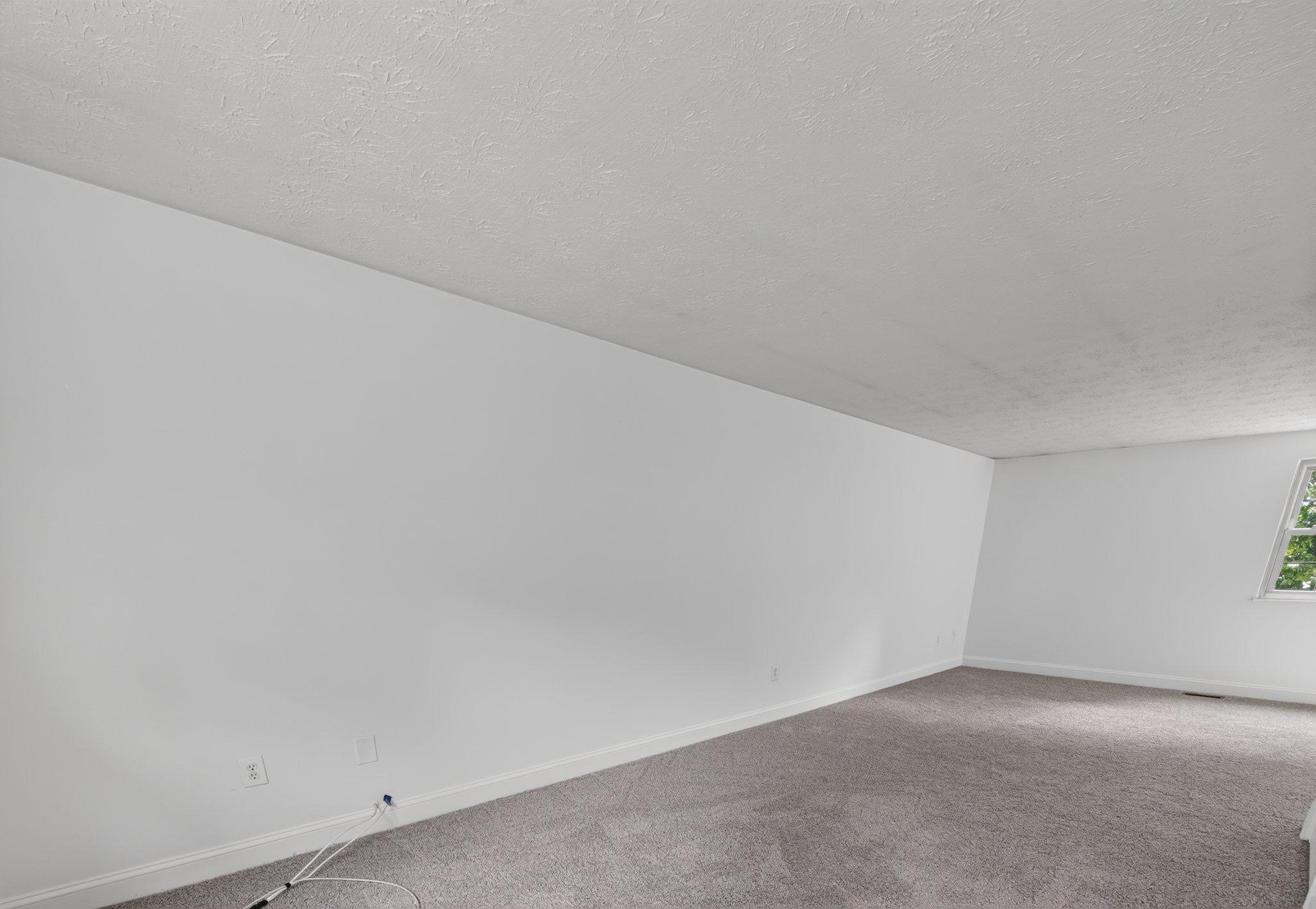 6810 Killarney St Property Photo 17