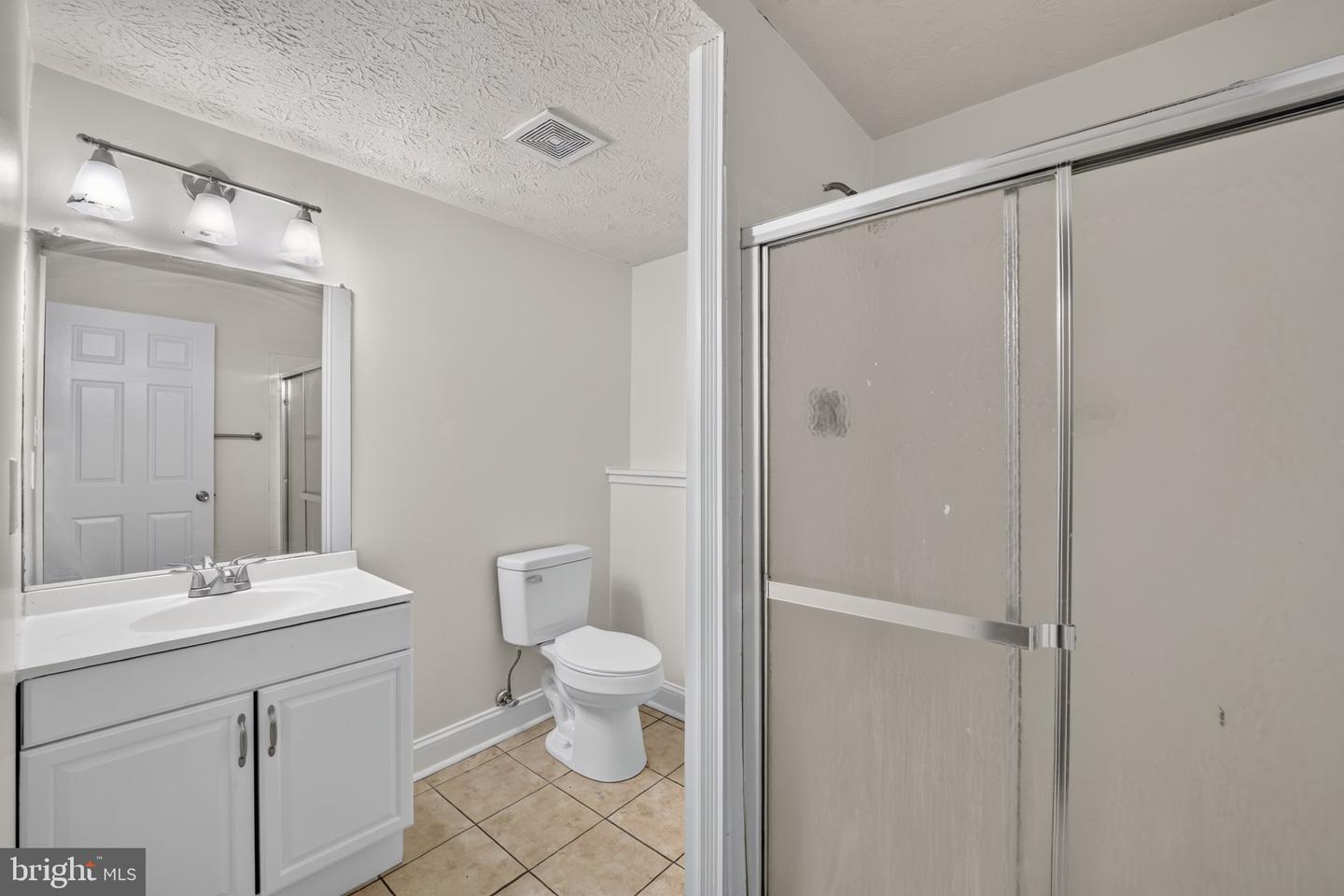 6810 Killarney St Property Photo 21