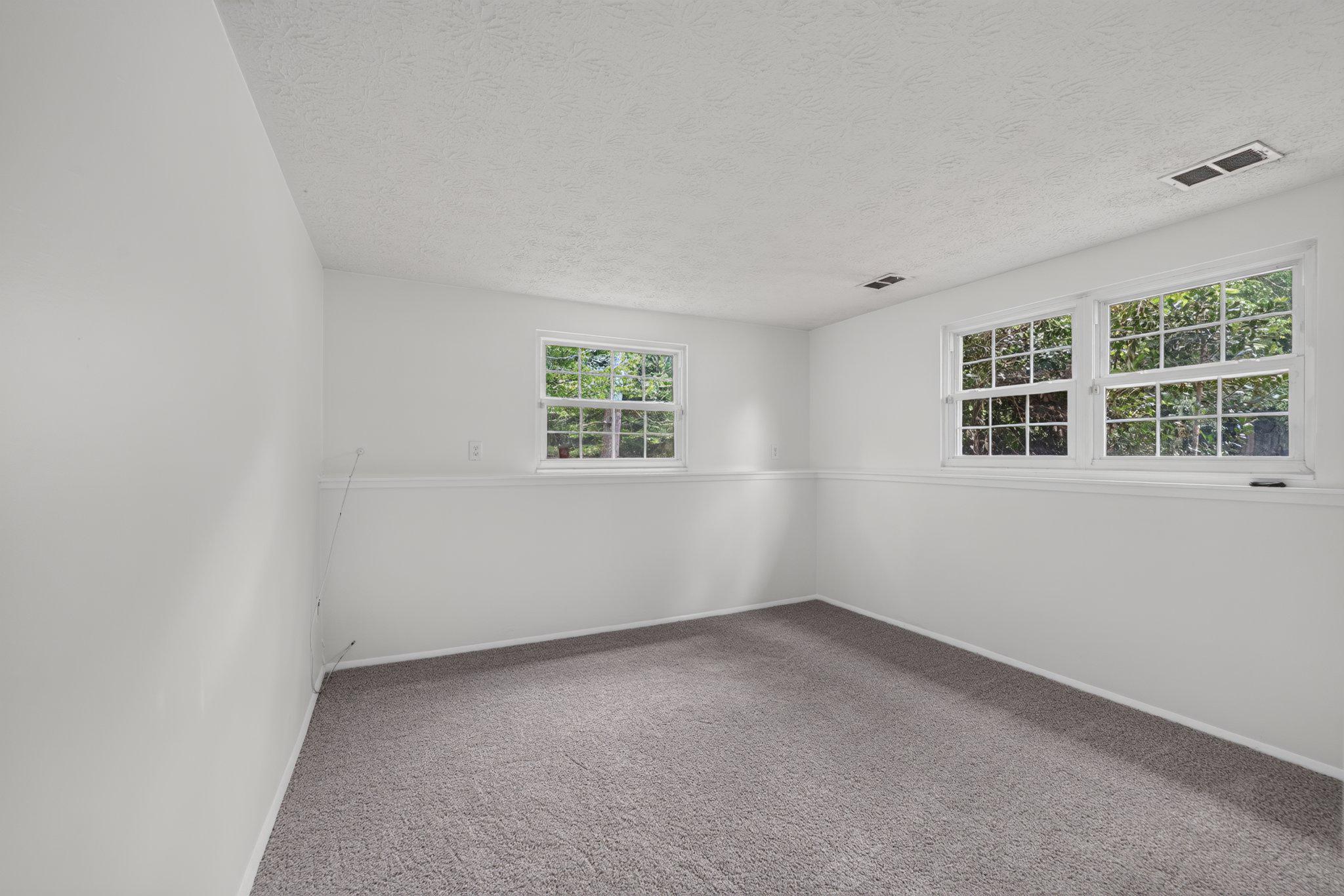 6810 Killarney St Property Photo 27