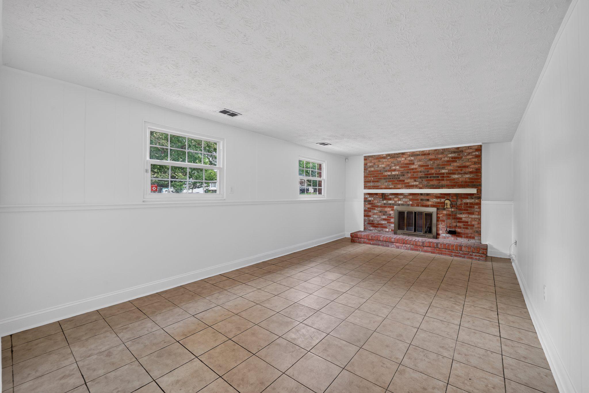 6810 Killarney St Property Photo 31