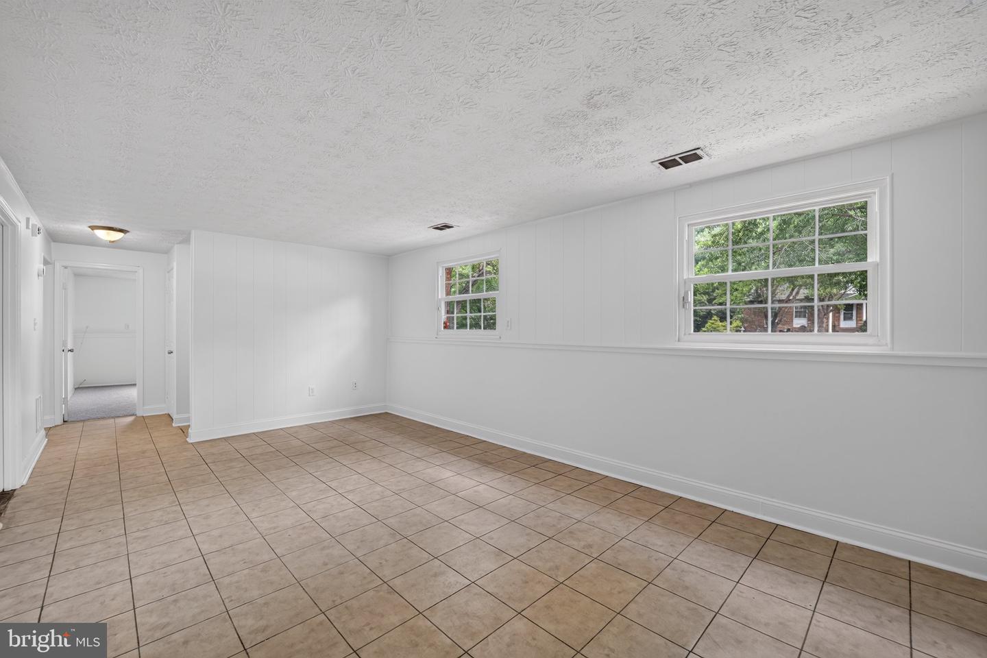 6810 Killarney St Property Photo 33