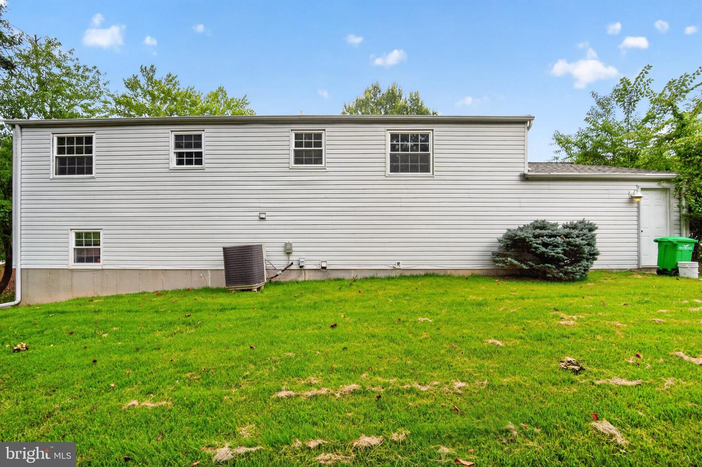 6810 Killarney St Property Photo 35