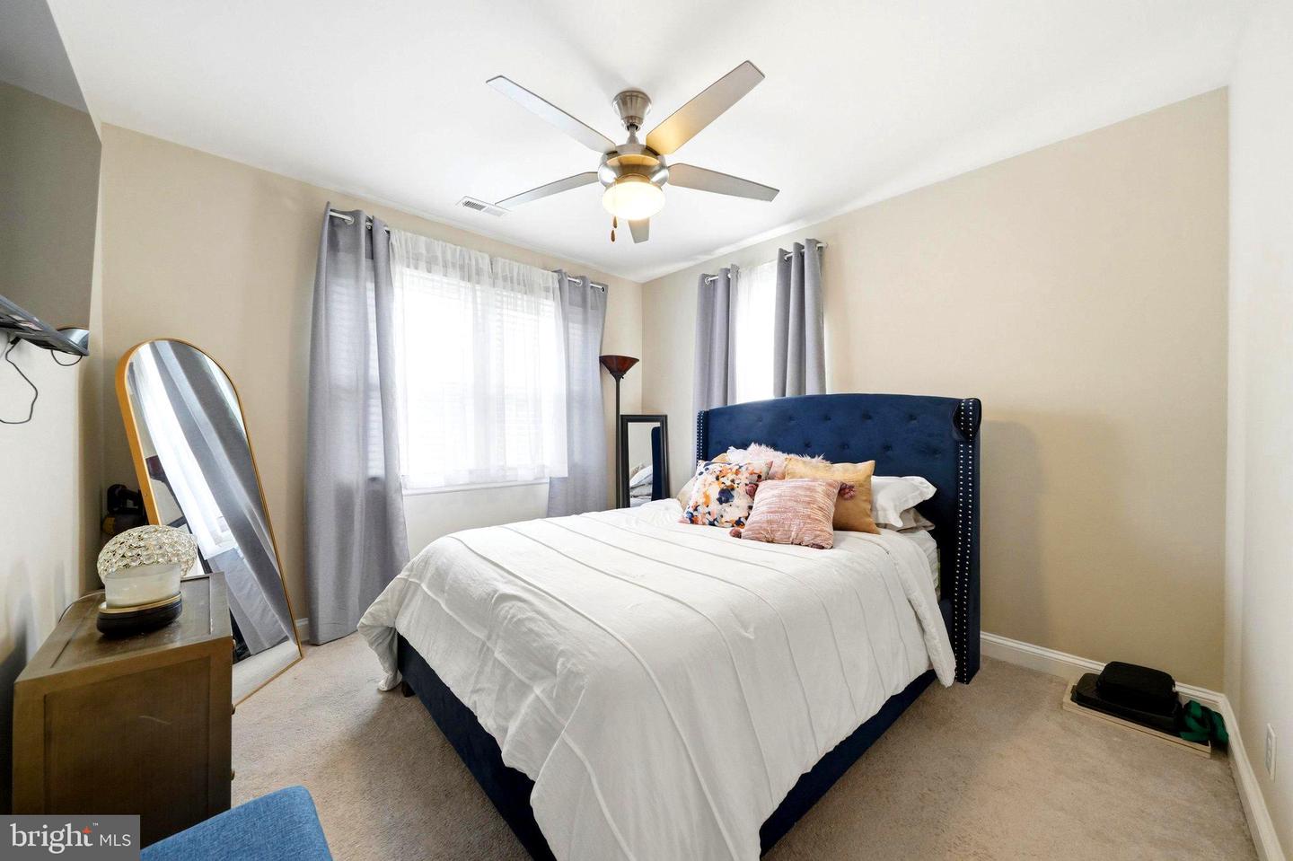 4615 Howe Ave Property Photo 11