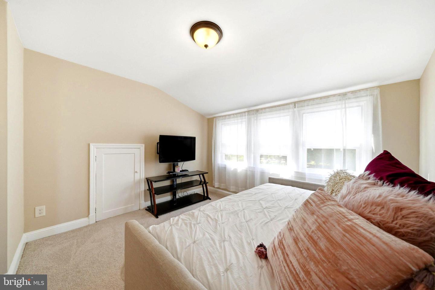 4615 Howe Ave Property Photo 15