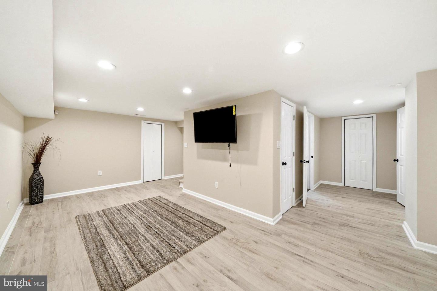 4615 Howe Ave Property Photo 22