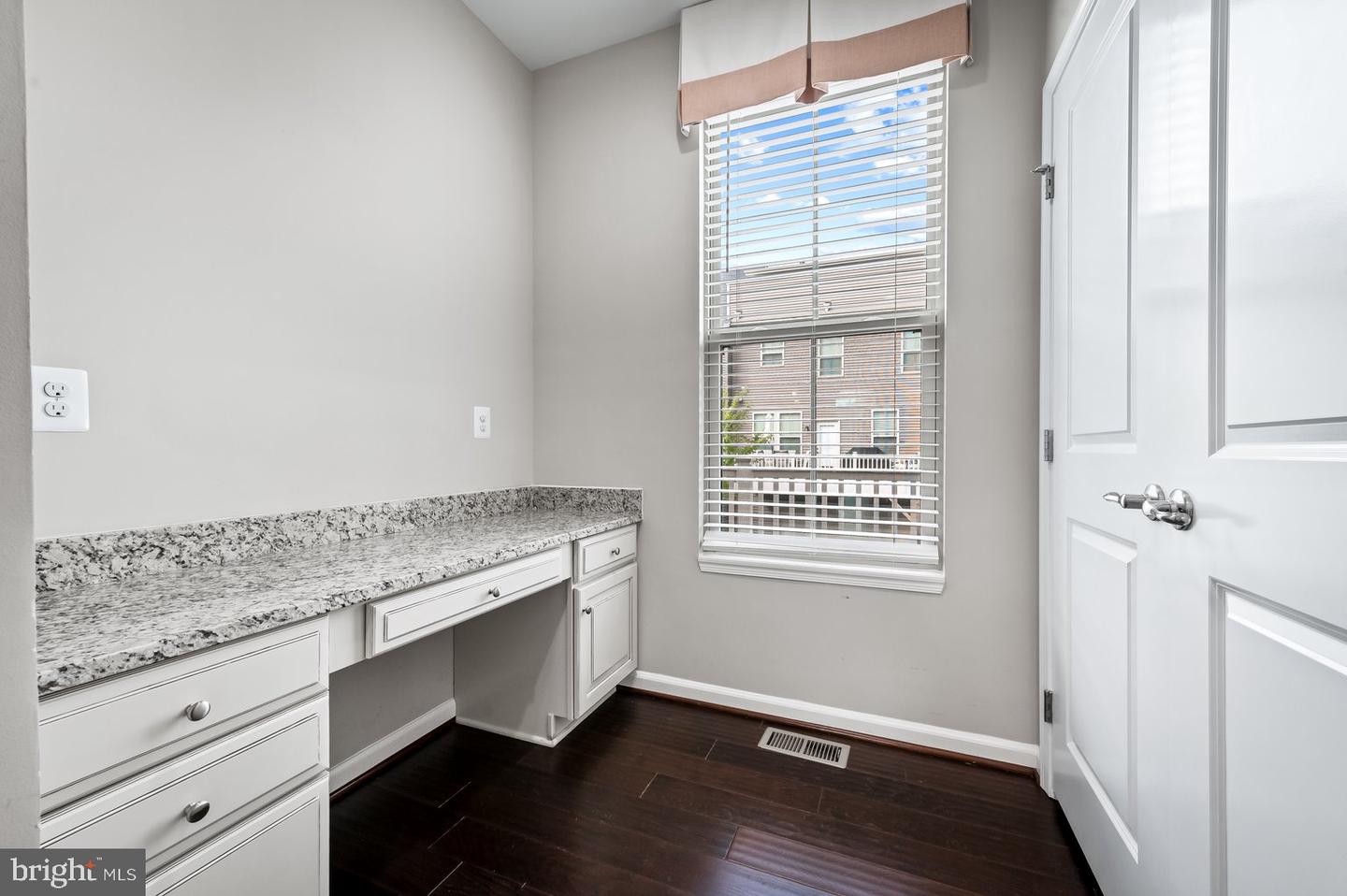 7610 Hubble Dr Property Photo 18