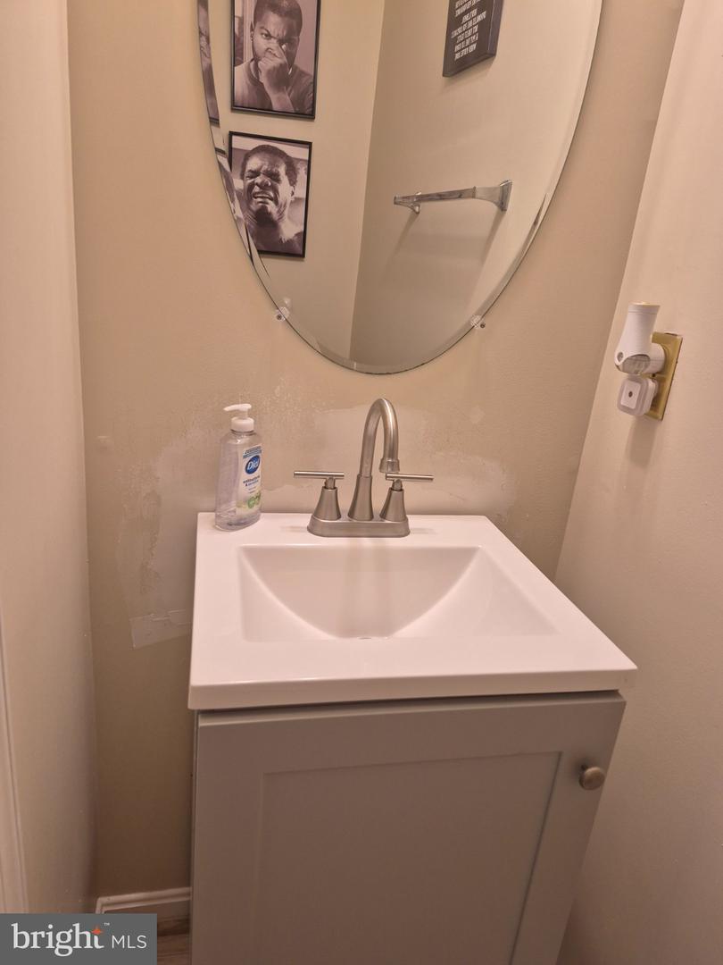 15411 Wylie Rd Property Photo 8