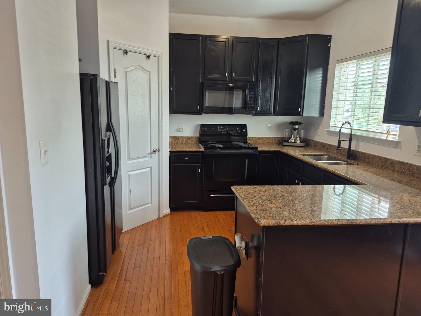 15411 Wylie Rd Property Photo 9
