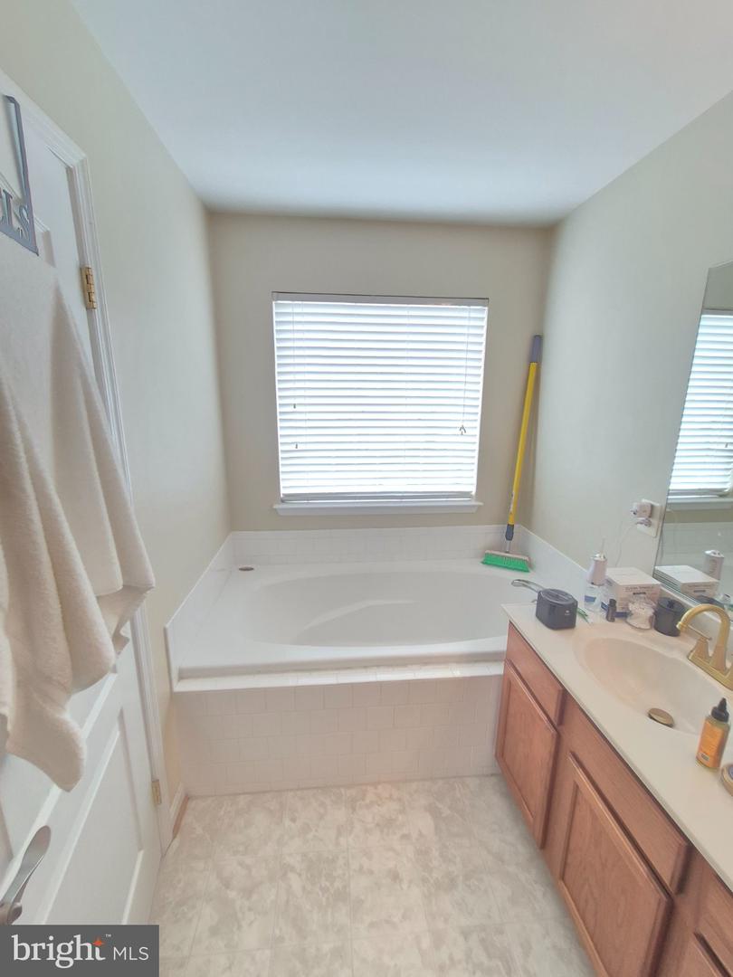 15411 Wylie Rd Property Photo 15
