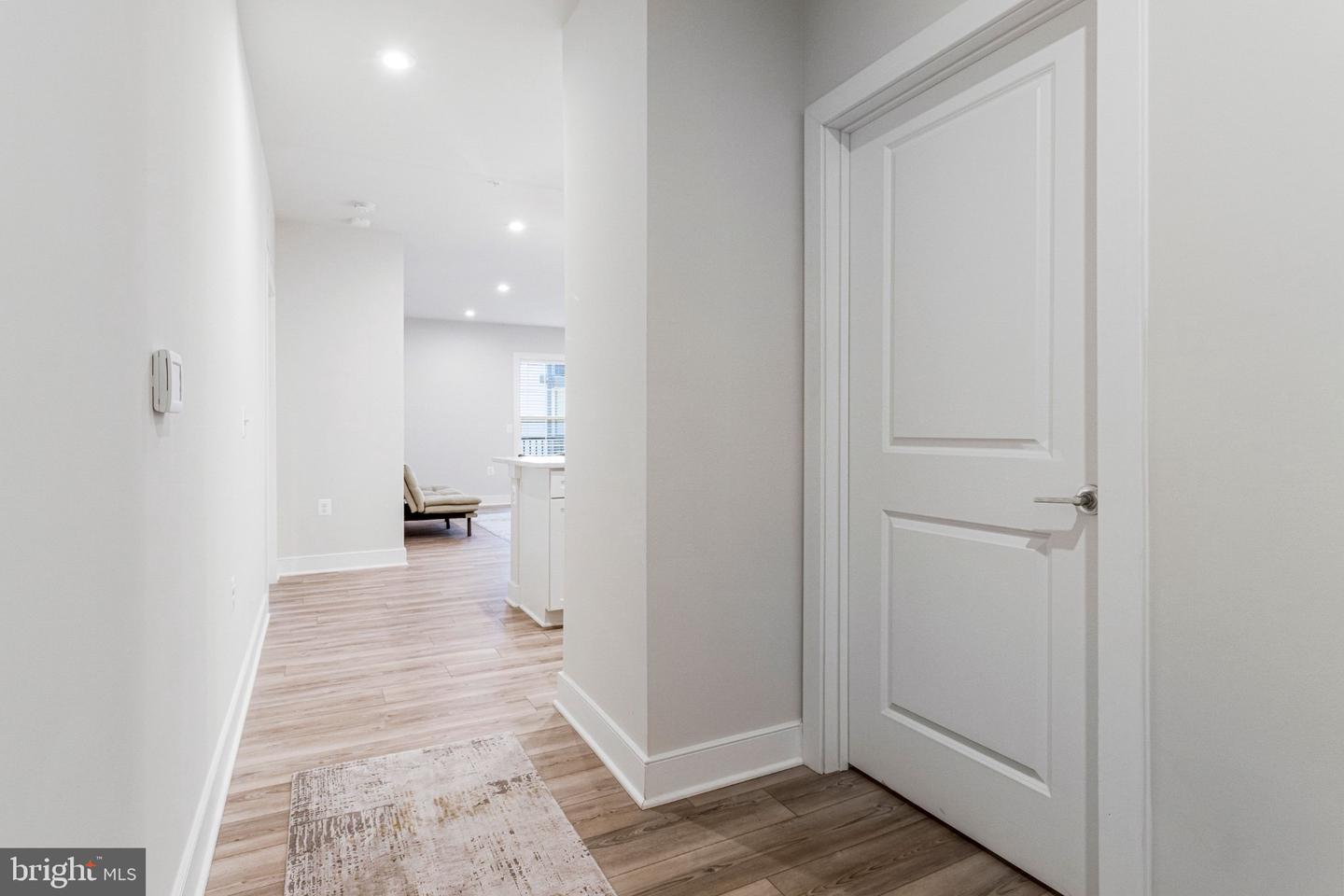 102 Saint Ives Pl #308 Property Photo 4