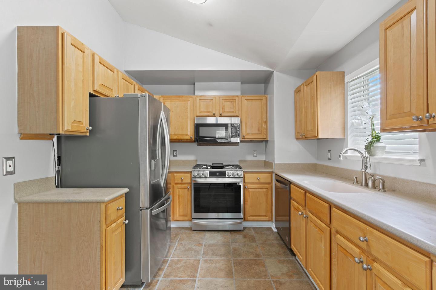 15605 Everglade Ln #a303 Property Photo 11