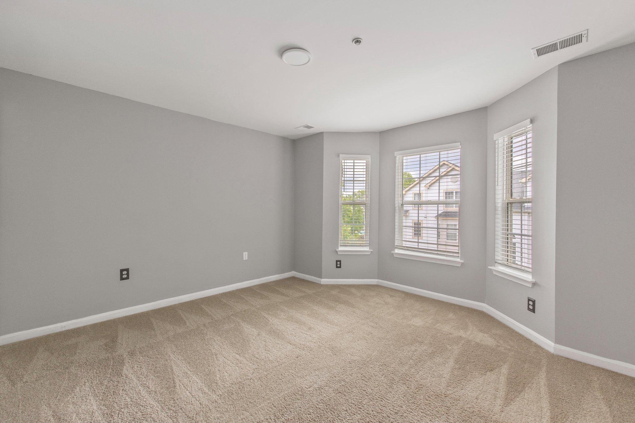 15605 Everglade Ln #a303 Property Photo 20