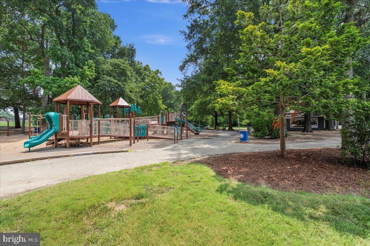 15605 Everglade Ln #a303 Property Photo 42