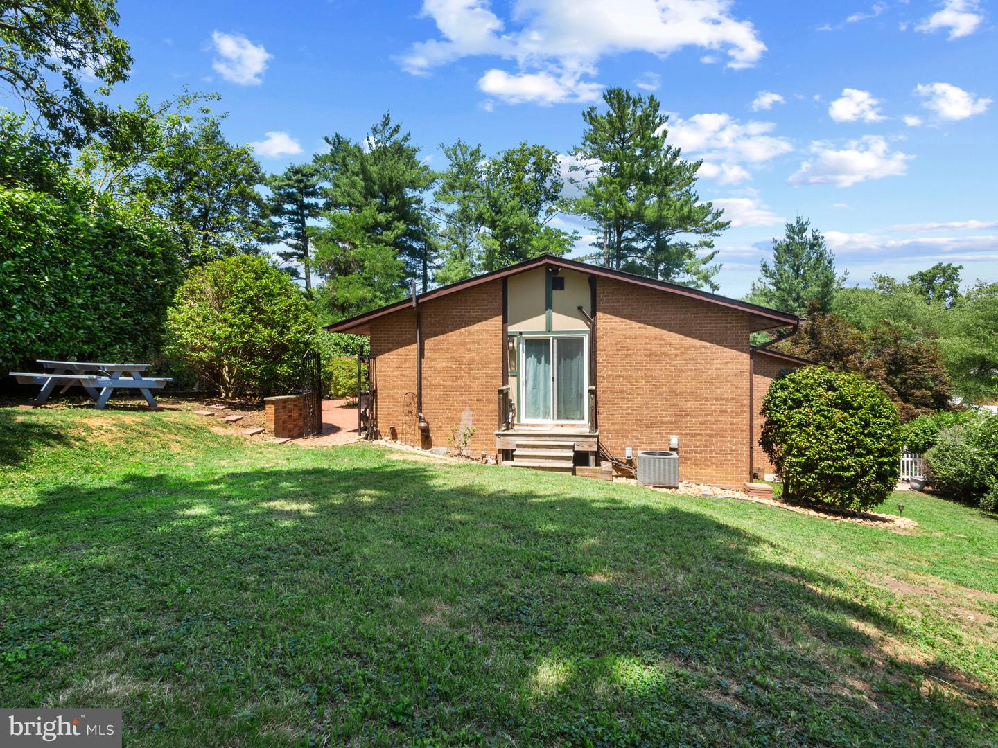 1811 Clayton Dr Property Photo 60
