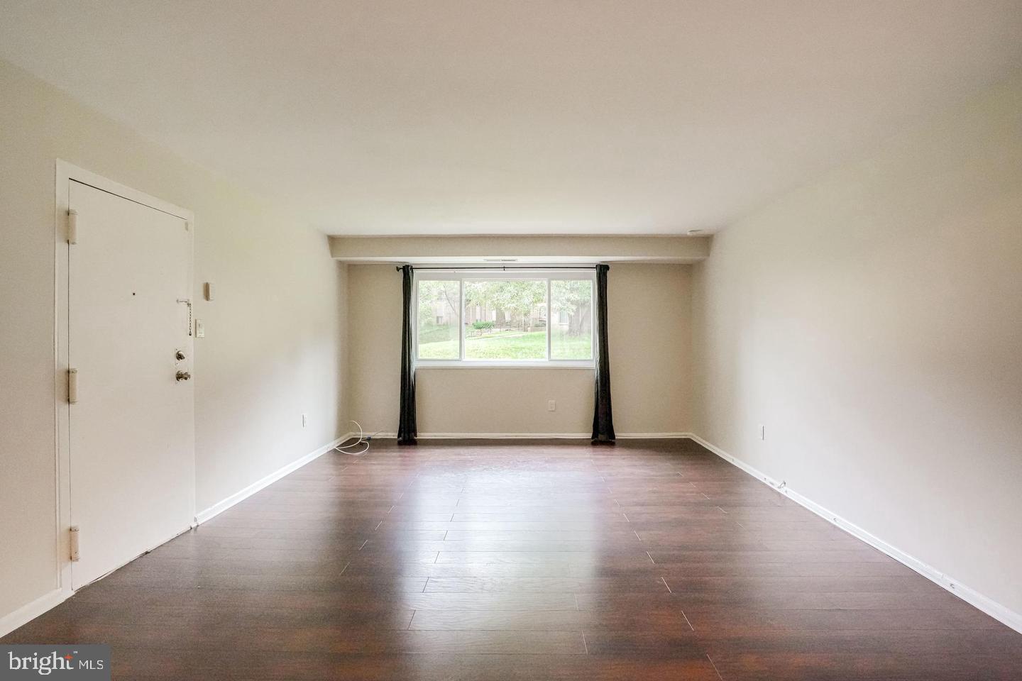 5414 85th Ave #101 Property Photo 8