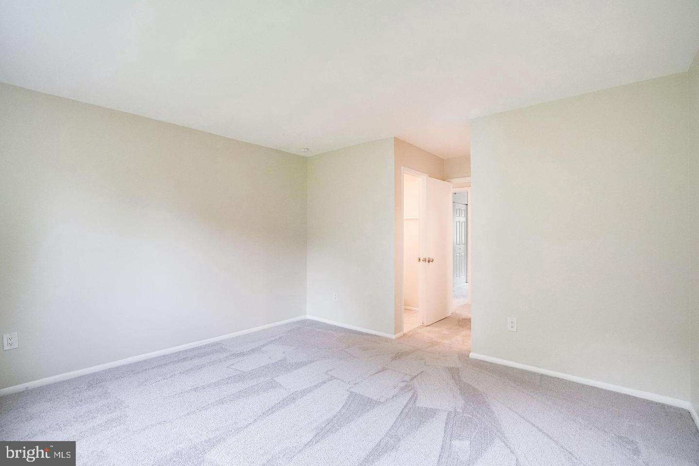 5414 85th Ave #101 Property Photo 16