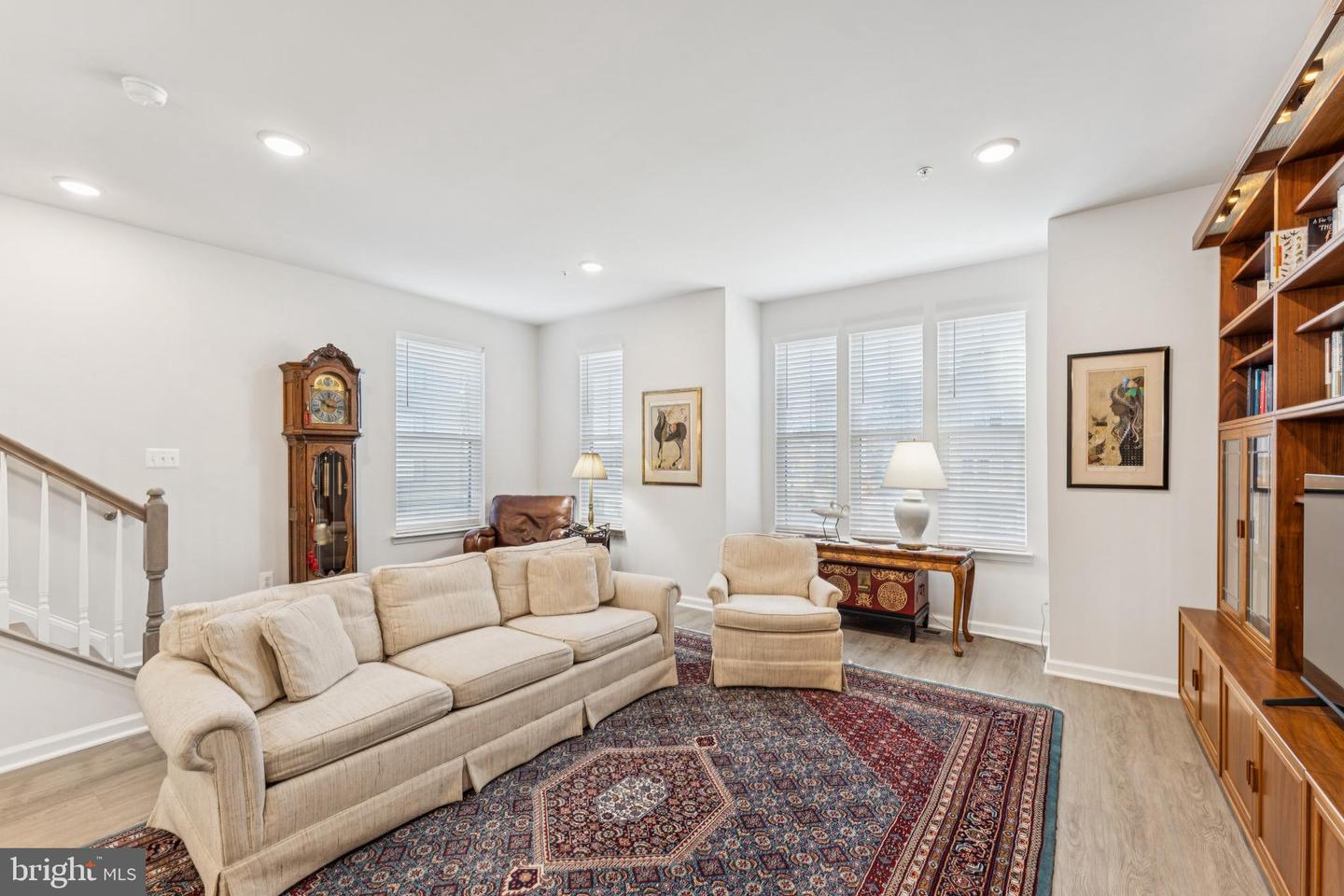 6025 Soho Way Property Photo 6