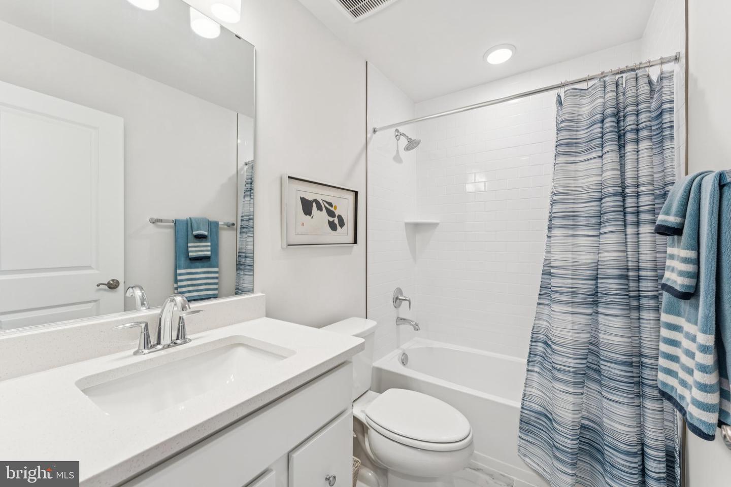 6025 Soho Way Property Photo 16