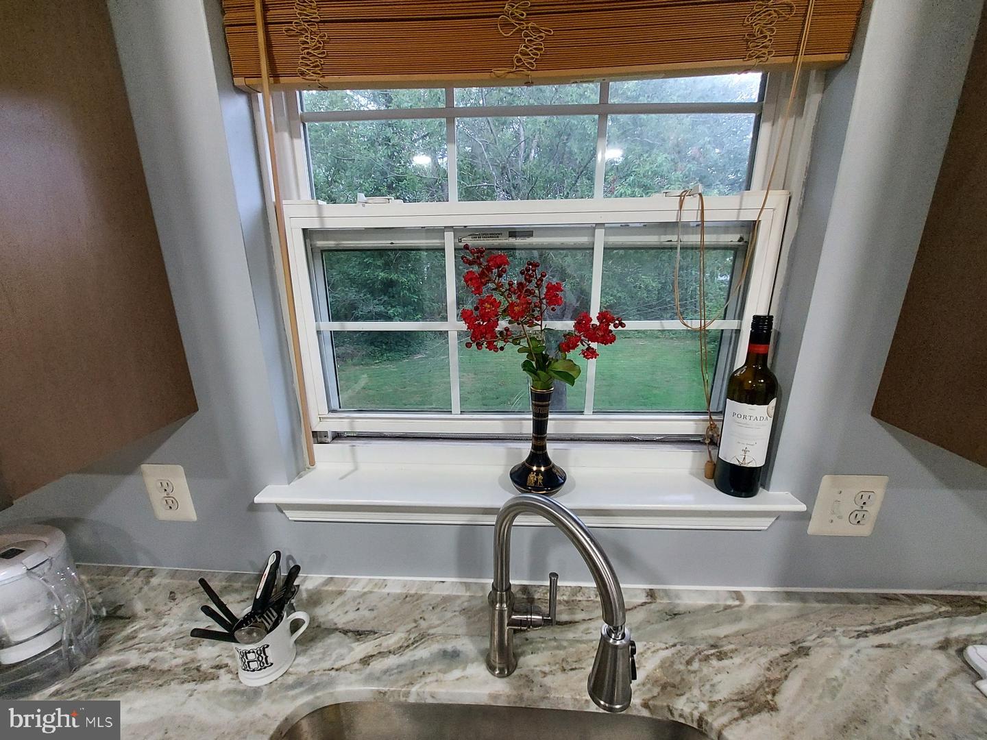 8904 Ballard Ln Property Photo 13