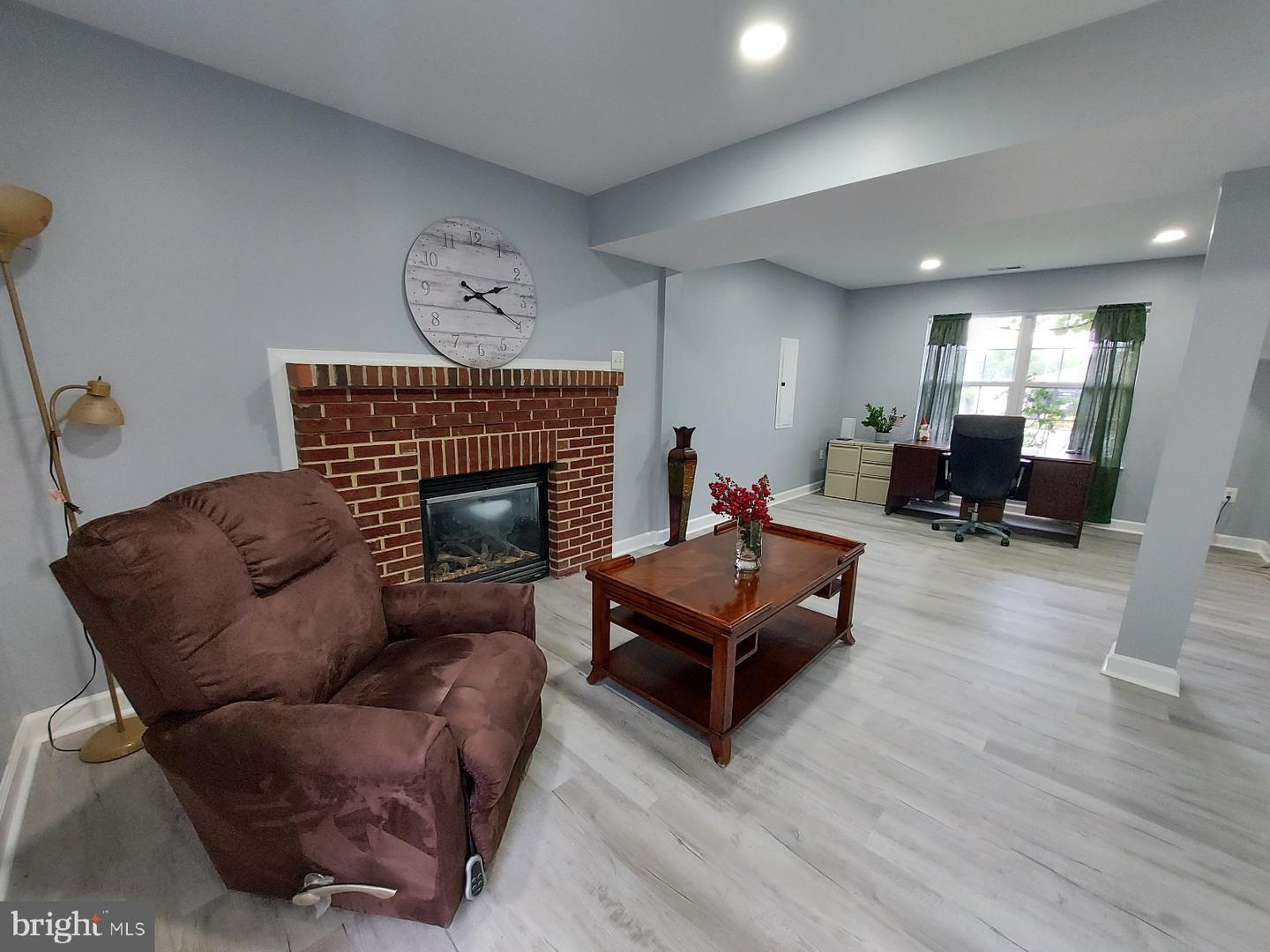 8904 Ballard Ln Property Photo 18