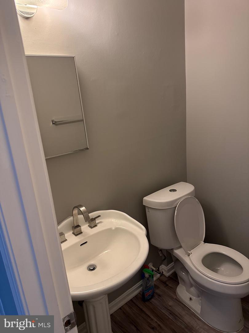 7737 Merrick Ln Property Photo 14
