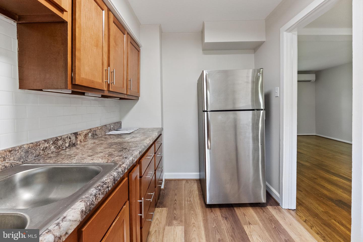20 Hillside Rd #l Property Photo 6