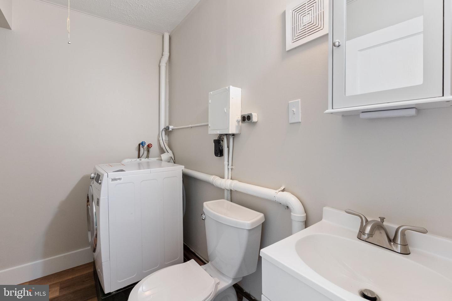 20 Hillside Rd #l Property Photo 10