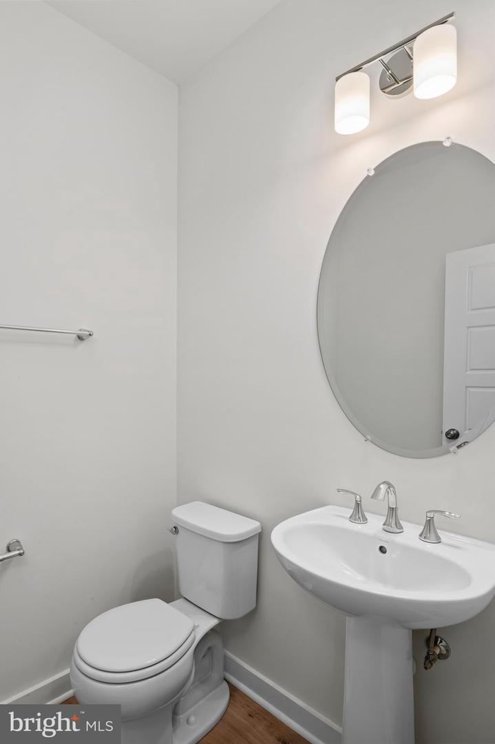 5124 Curie Dr Property Photo 22