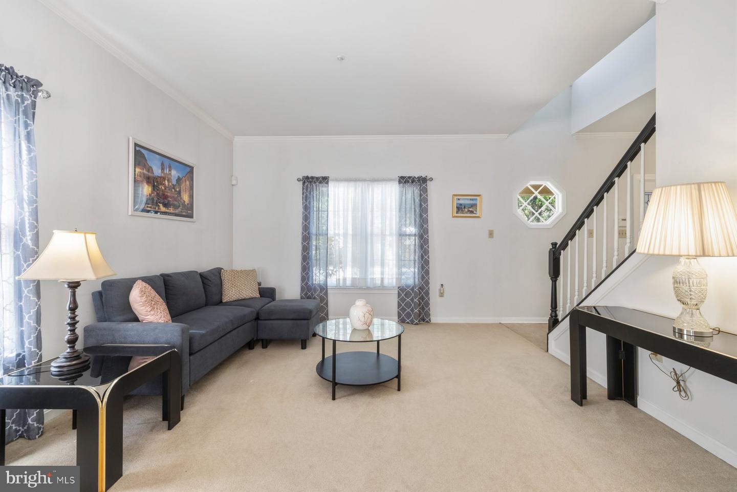 4301 Knott St Property Photo 10