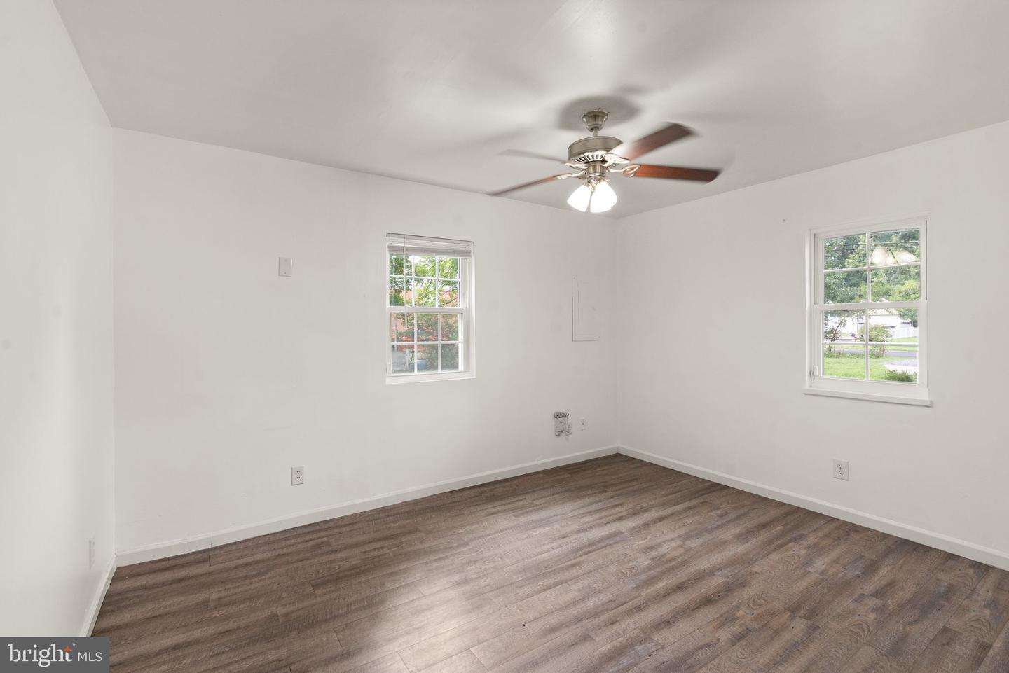 9106 Ballard Ln Property Photo 47