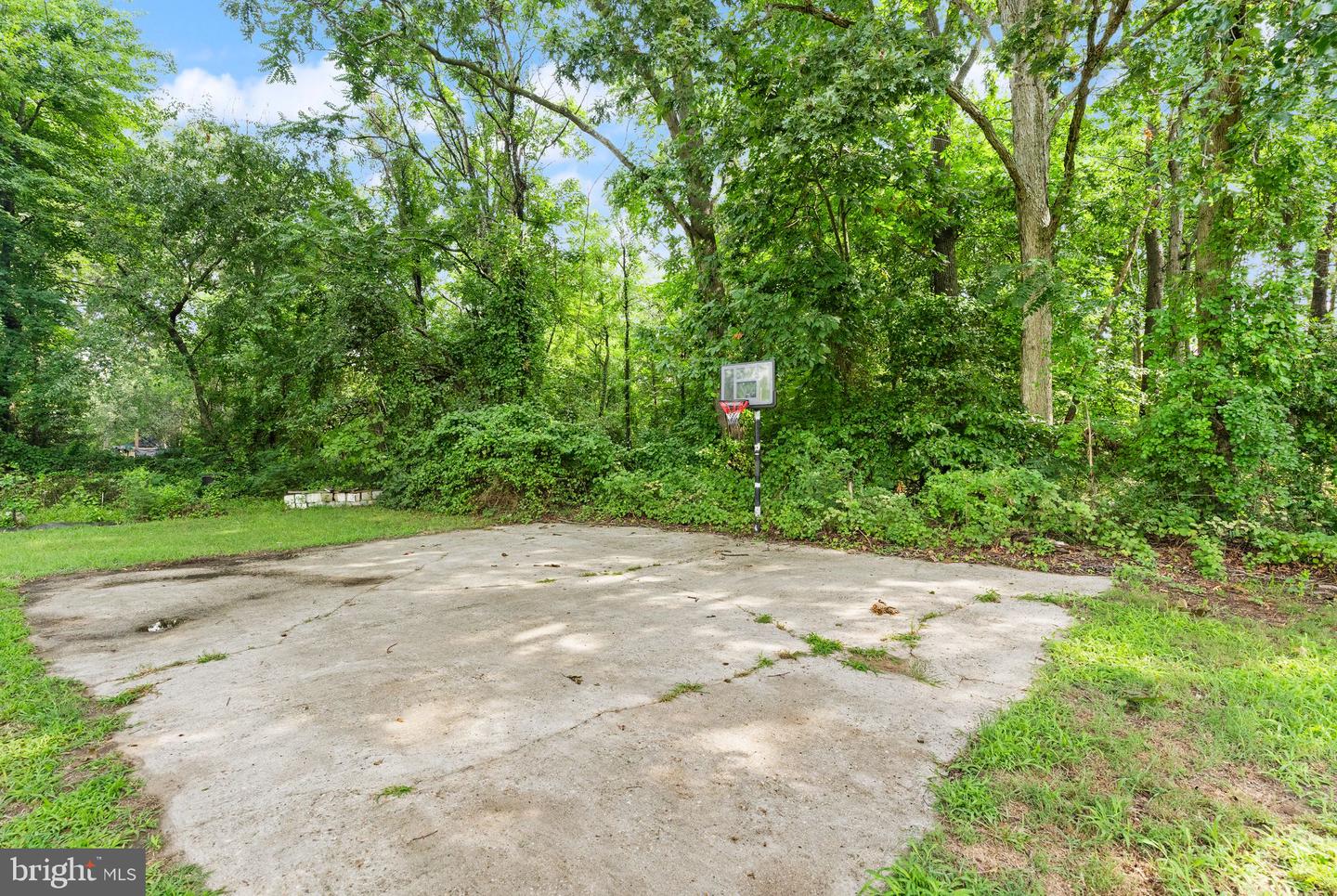 9106 Ballard Ln Property Photo 63