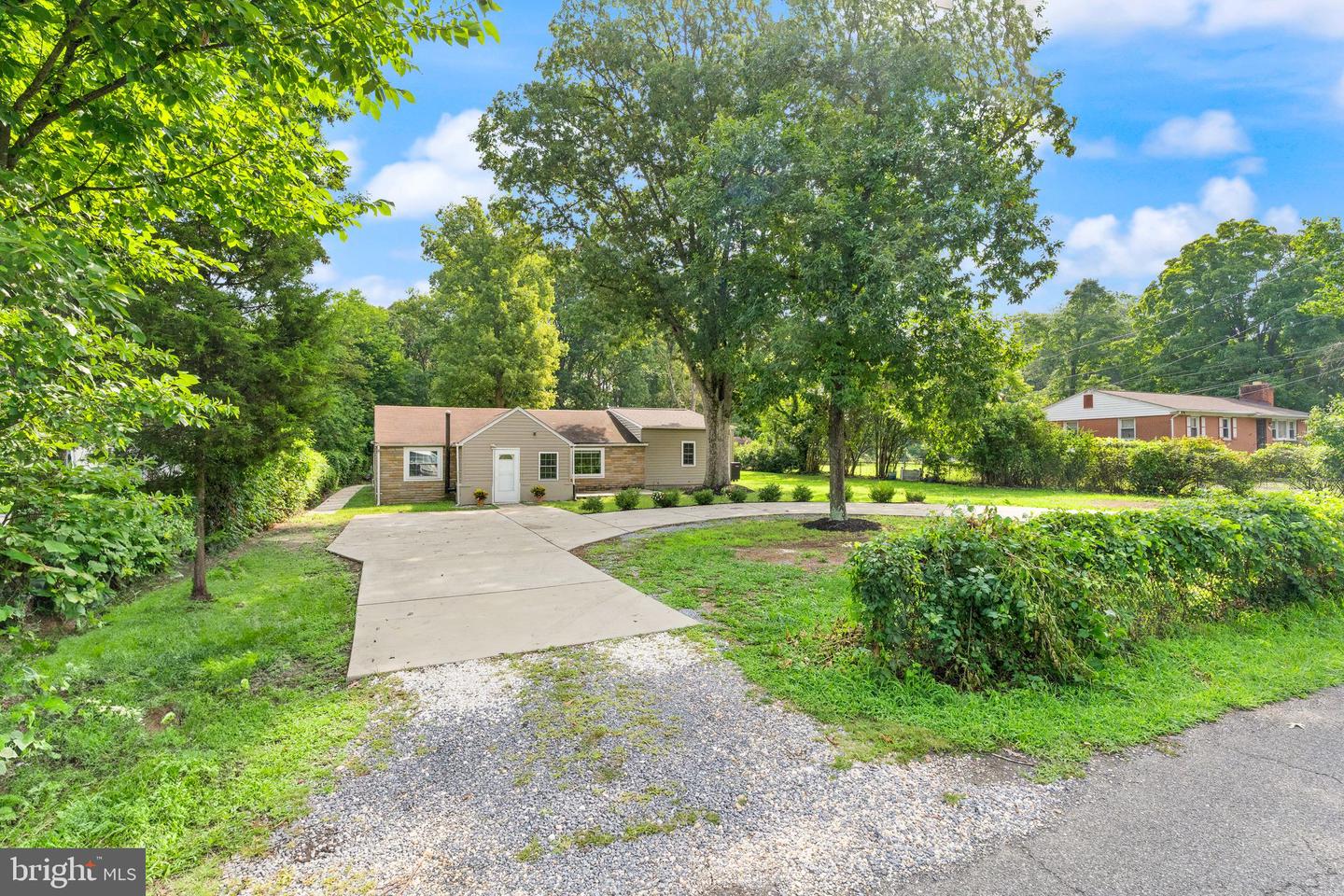 9106 Ballard Ln Property Photo 68