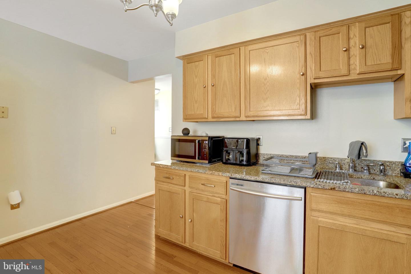 8819 Hardesty Dr Property Photo 4