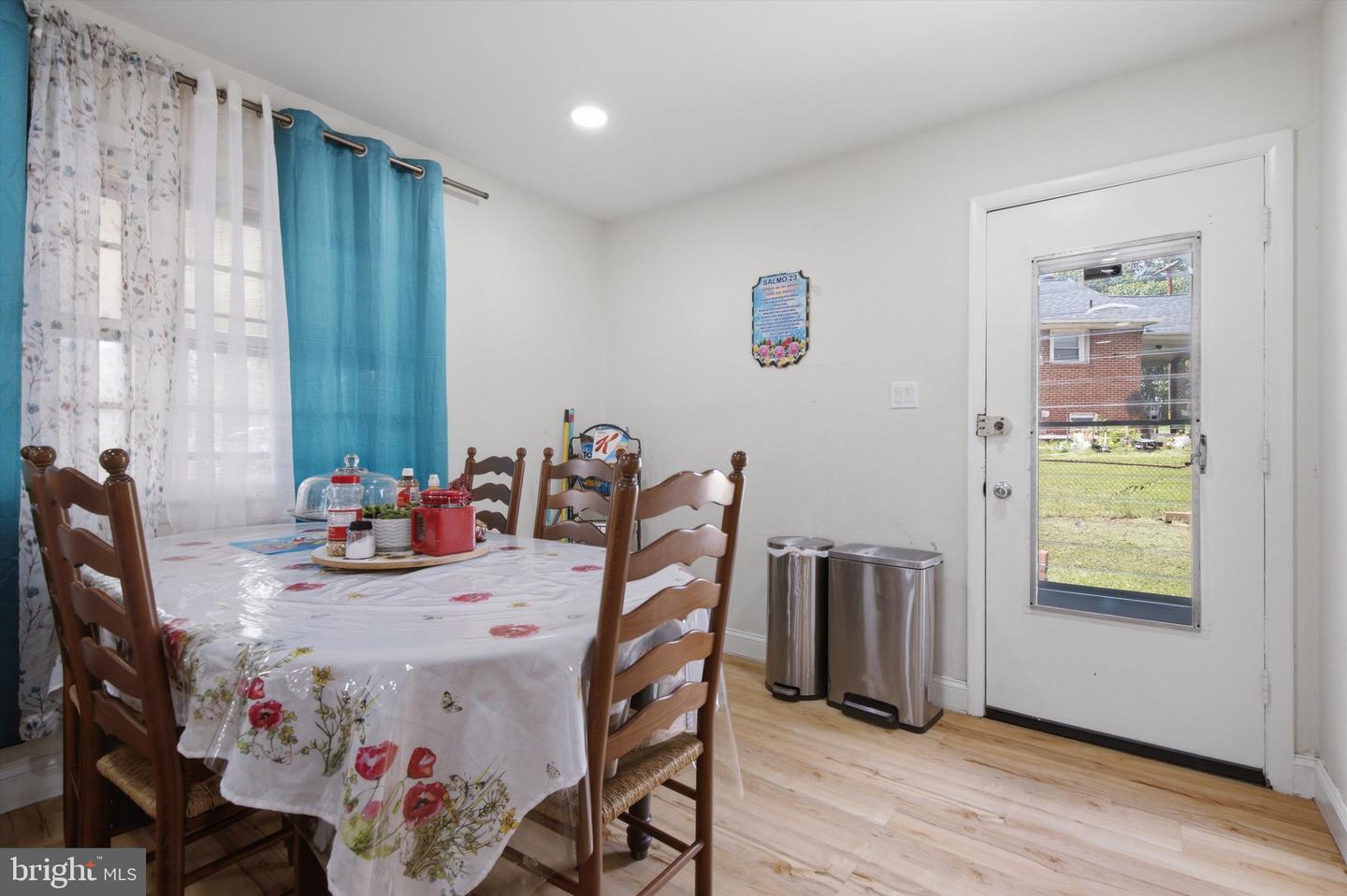 8802 Sterling Property Photo 9