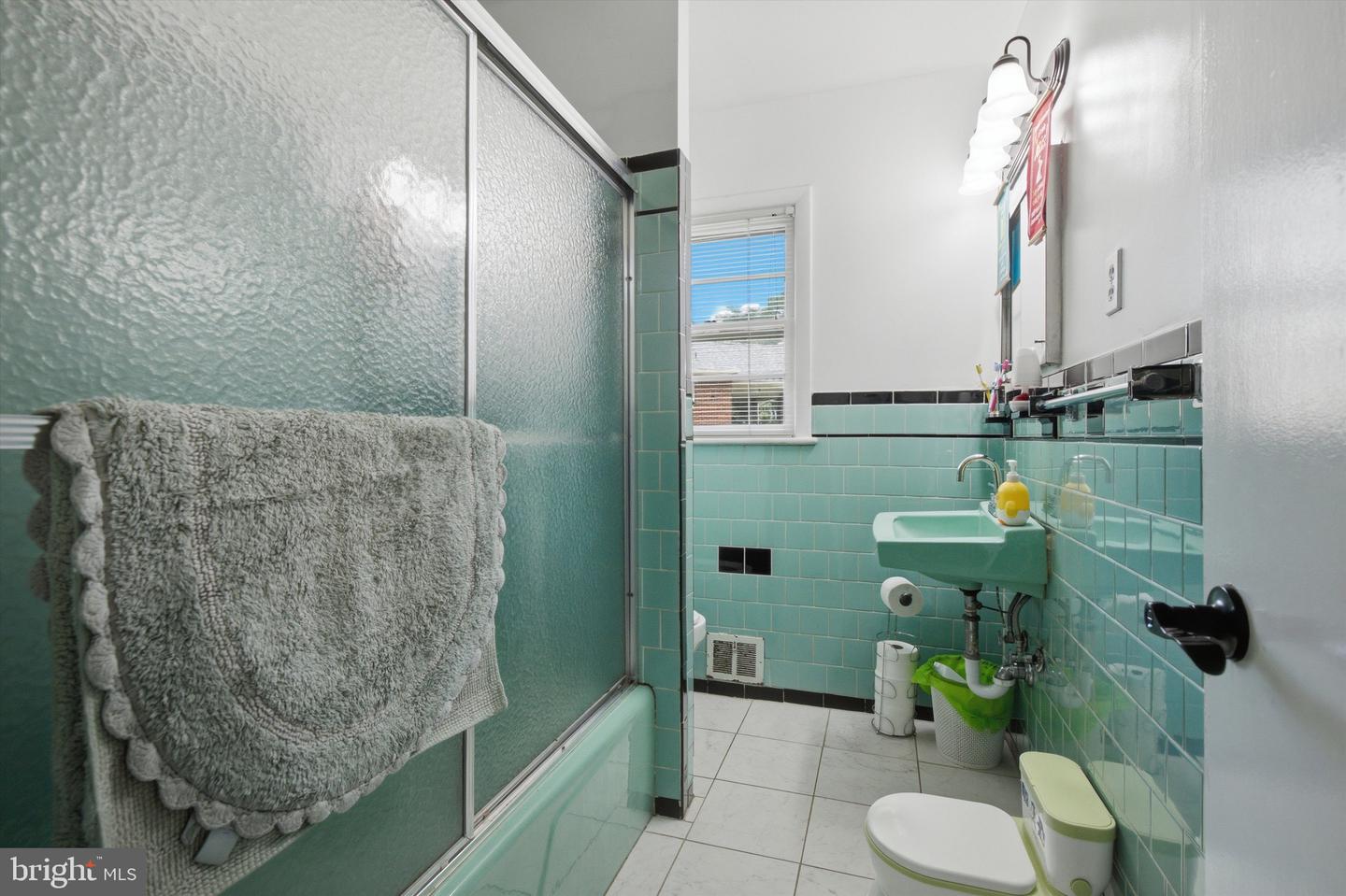 8802 Sterling Property Photo 10